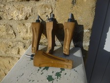 4 pattes de sommier ou  meuble en bois sculptées