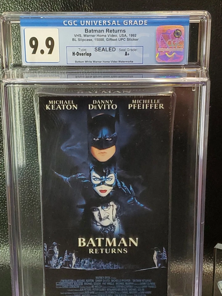 Batman Returns (VHS, 1992) Warner Home Video, CGC Graded (9.9, A+) W/ Watermark - Image 2 of 3