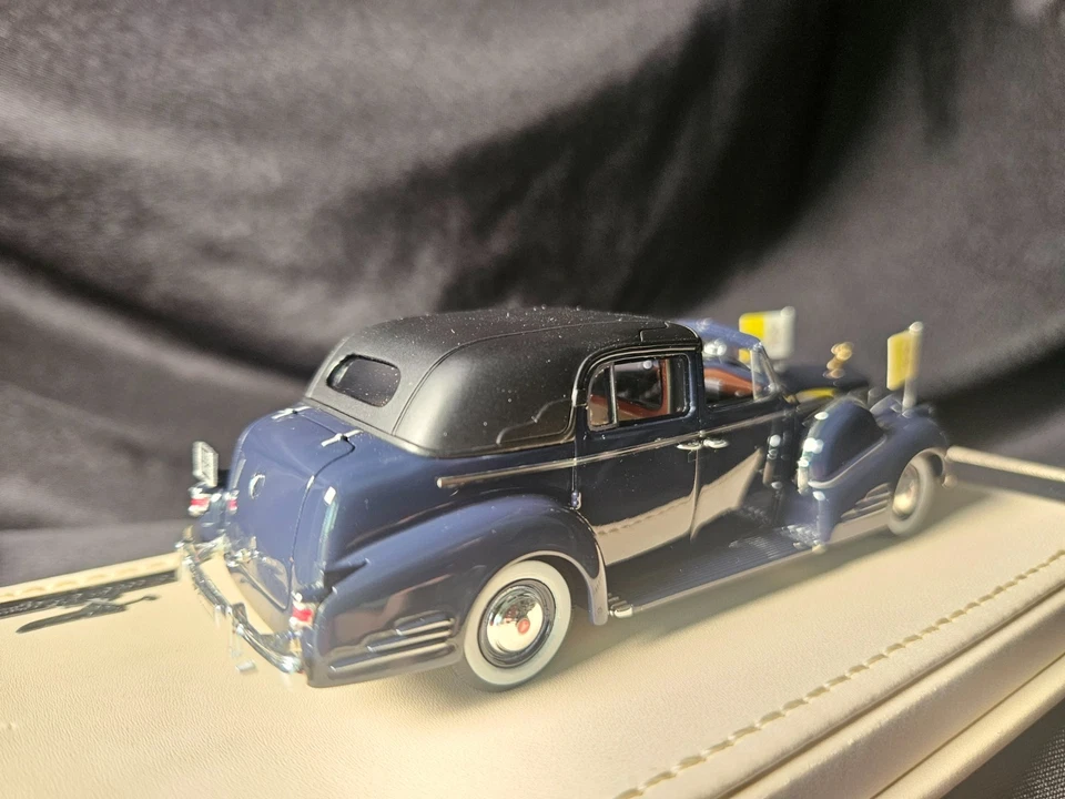 TSM 1938 Cadillac Series 90 V16 Town Car Pope Pius XII 1:43 Scale Inv. #5543 - Image 3 of 4