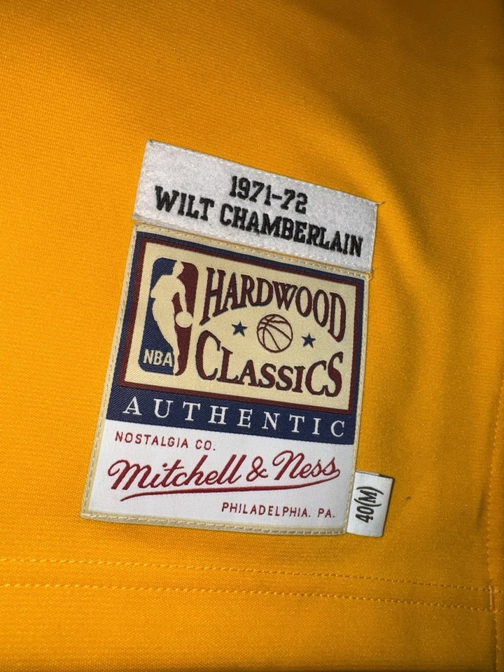 Auténtica camiseta Mitchell & Ness Los Angeles Lakers Wilt Chamberlain talla 40 (M) Foto 3 de 3