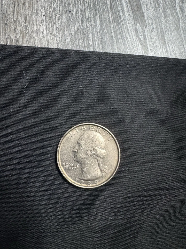 1989-P Washington Quarter Error Coin Edges. Smoothly Edge, Raised Edge. - Image 2 of 4