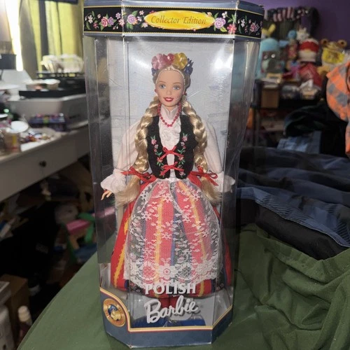 Vintage Mattel Barbie 1997 Polish Doll Dolls of the World Brand New In Box Great