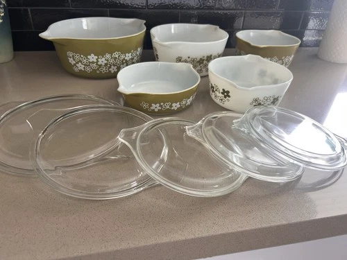 Vintage Pyrex Spring Blossom Crazy Daisy Refrigerator Dish Set 471-475 w Lids