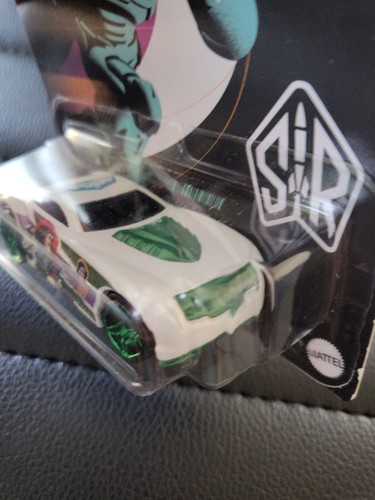 HOT WHEELS Disney Pixar LIGHTYEAR: SIR OMINOUS #1/5 | 2022 Hot Wheel Collections - Picture 3 of 6