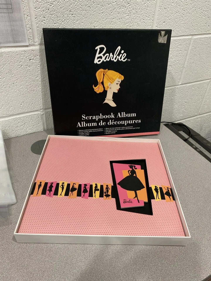Álbum de recortes Barbie Nostalgia 2005 Foto 4 de 4