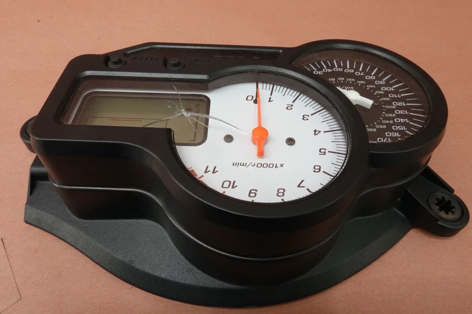 Honda Super Hawk 1000 VTR1000 2001-2005 medidores velocímetro tacómetro 2988 millas Foto 3 de 4