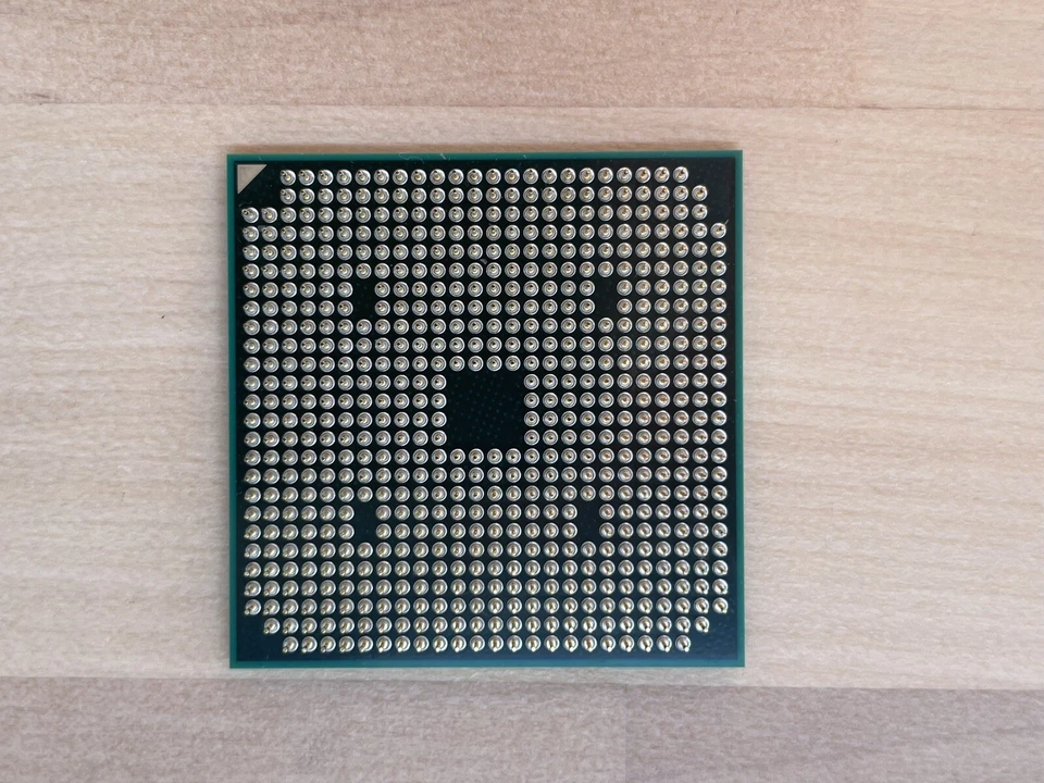 AMD Athlon II P320 2,1 GHz (AMP320SGR22GM) Socket S1 Cpu - Imagen 2 de 2
