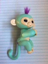 Fingerlings Monkey Interactive Baby Pet ZOE