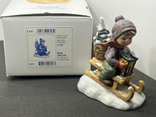 Hummel Figurine 396 2/0 Ride To Christmas 11cm. 1 choice with original packag...