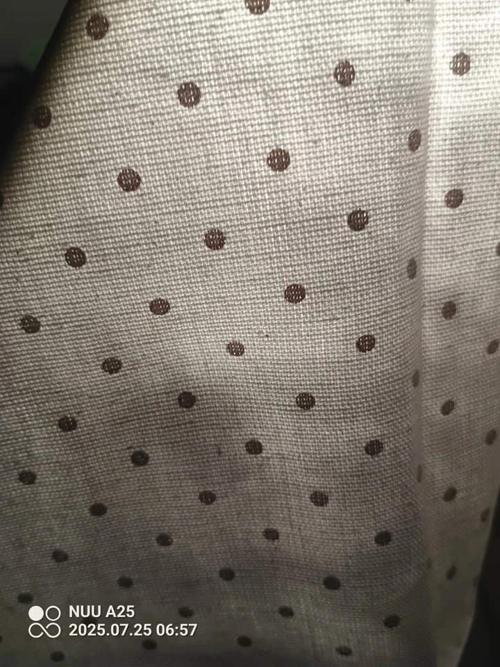 Cortinas de café 30x36". Better Homes. Puntos bajo luz. Diseño de China y Rayas Foto 4 de 4