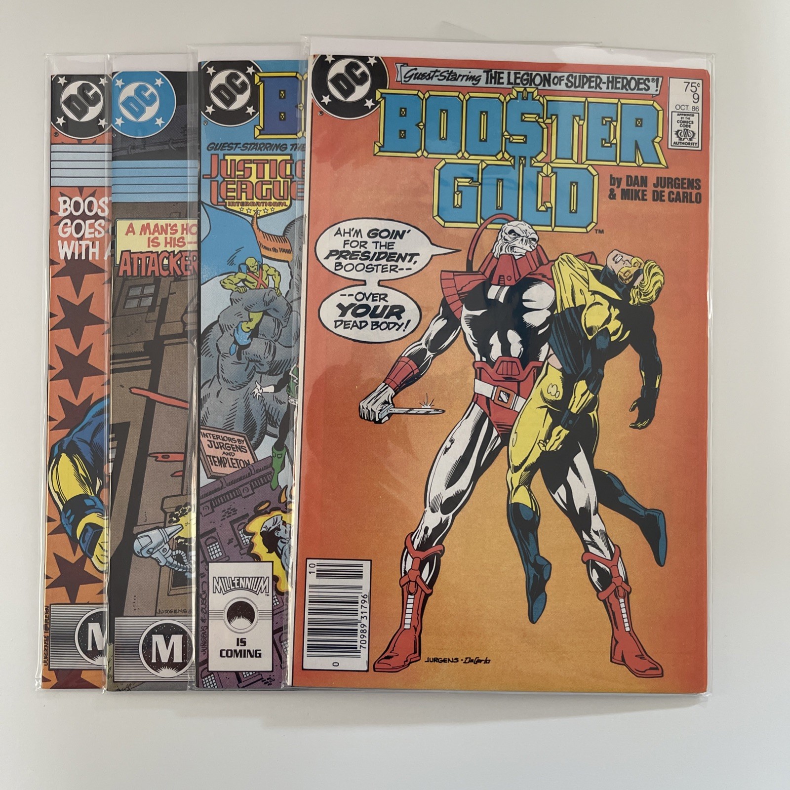 Booster Gold Lot (DC Comics). #9 22 24 25. VF /NM