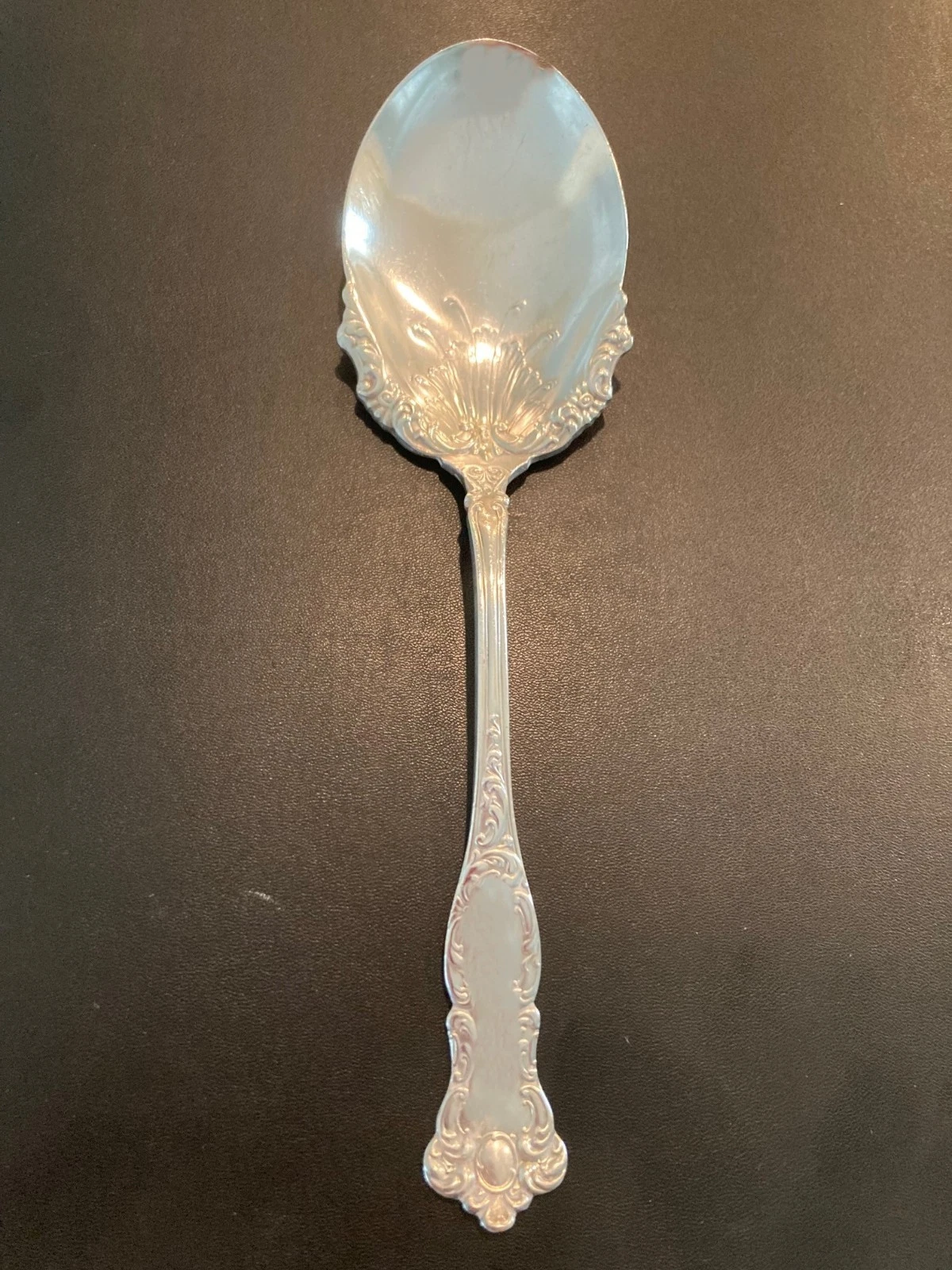 OXFORD 1901 Salad - Berry Serving Spoon Wm. Rogers & Son AA Silverplate Flatware