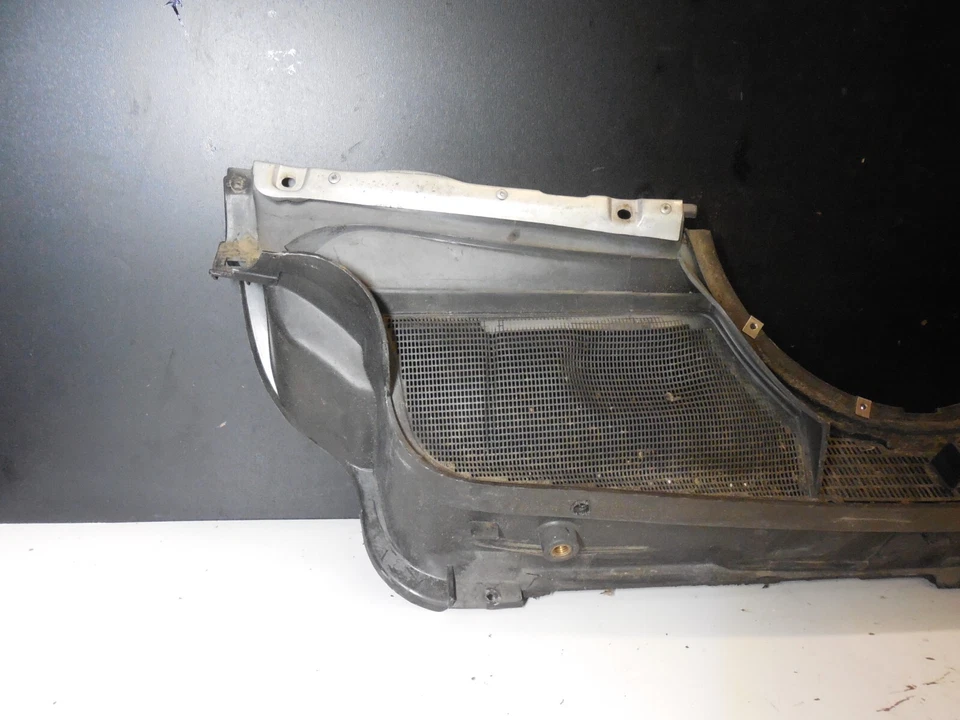 Panel de ajuste de ventilación del capó del limpiaparabrisas 1246200978 86-94 Mercedes Benz W124 260E 300E Foto 2 de 4