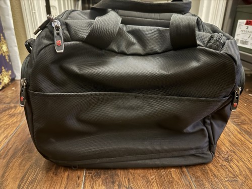 Victorinox Camera Messenger Bag Electronics With Phone Bag - Picture 3 of 14