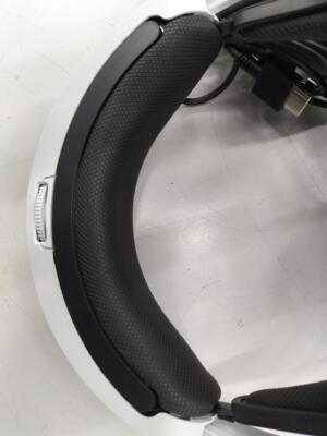 Sony PlayStation VR Mega Pack CUHJ-16010 PS4 Bundle w/ Game Camera