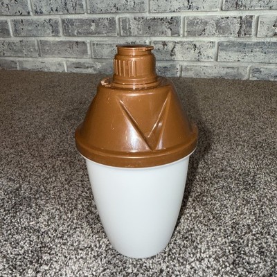 Vintage Tupperware Drink Gravy Shaker Mixer 2 Cups Flip Lid 