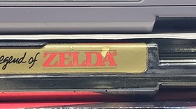 Lotto giochi retr&ograve; Nintendo NES (3) Zelda Gold, Batman e Galaga testati + 2 poster