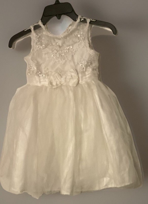 Biscotti Girls White Formal Dress With Tulle Skirt And Lace Illusion Top Size 5