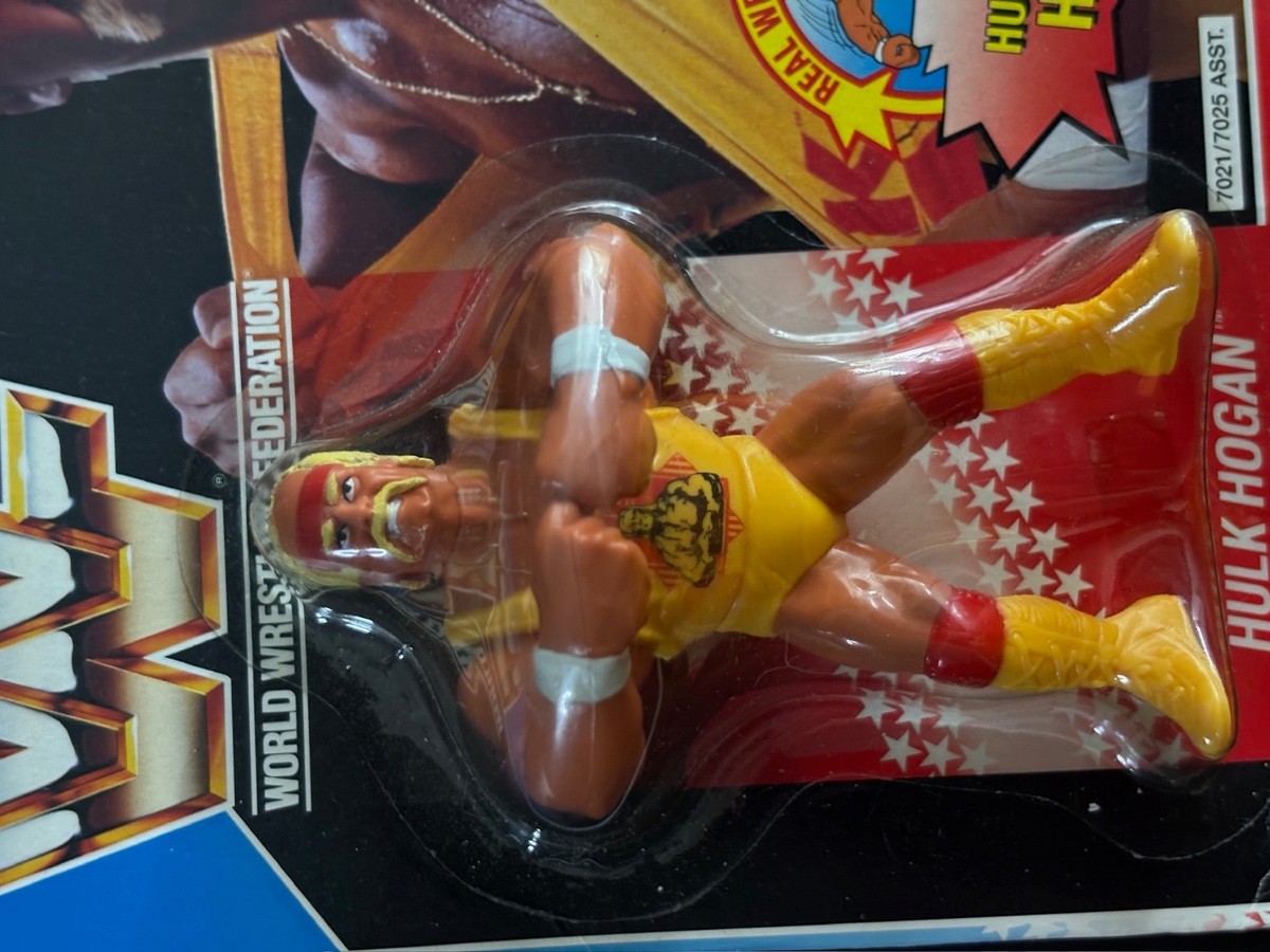 1990 HASBRO WWF HULK HOGAN HULKSTER HUG WRESTLING FIGURE New on