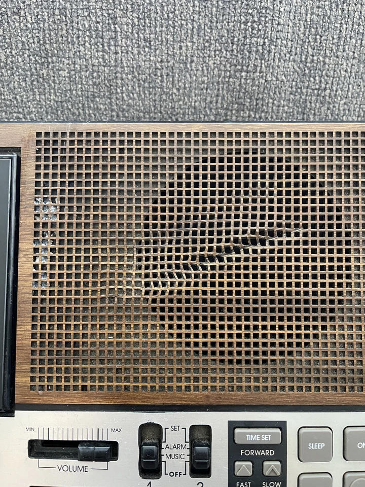 Radio Cassette Reloj GE Vintage Modelo 7-4956B FM AM Grano Madera Probado Foto 4 de 4