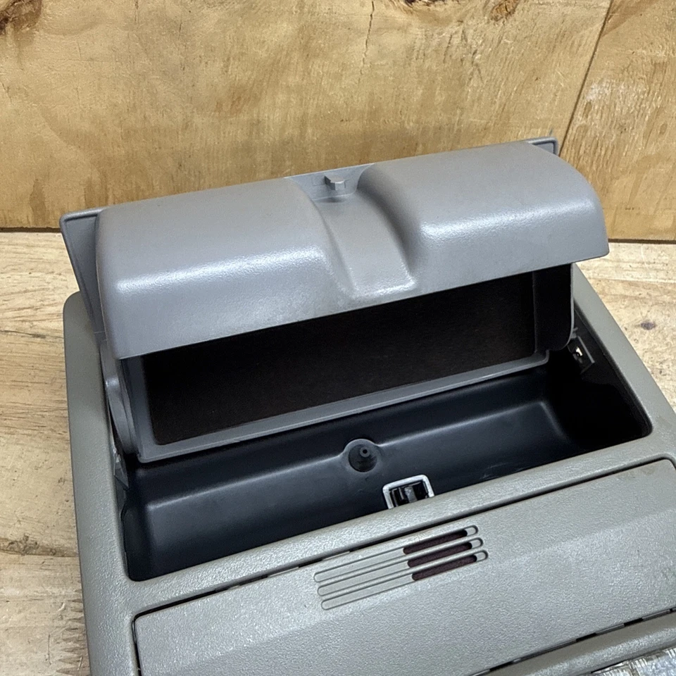 2007-2011 Toyota Camry Overhead Console Dome Map Light Lamp Gray OEM - Image 4 of 4