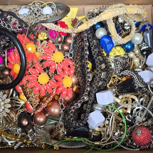 Costume Jewelry Lot Vintage Modern Mixed Wear Craft Resell 12 LB