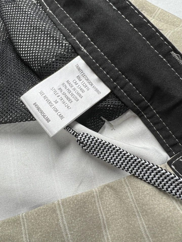 Pantalones Cortos Hombre Trinity Extorsion Híbridos (38) Rayas Tostadas y Beige Foto 4 de 4