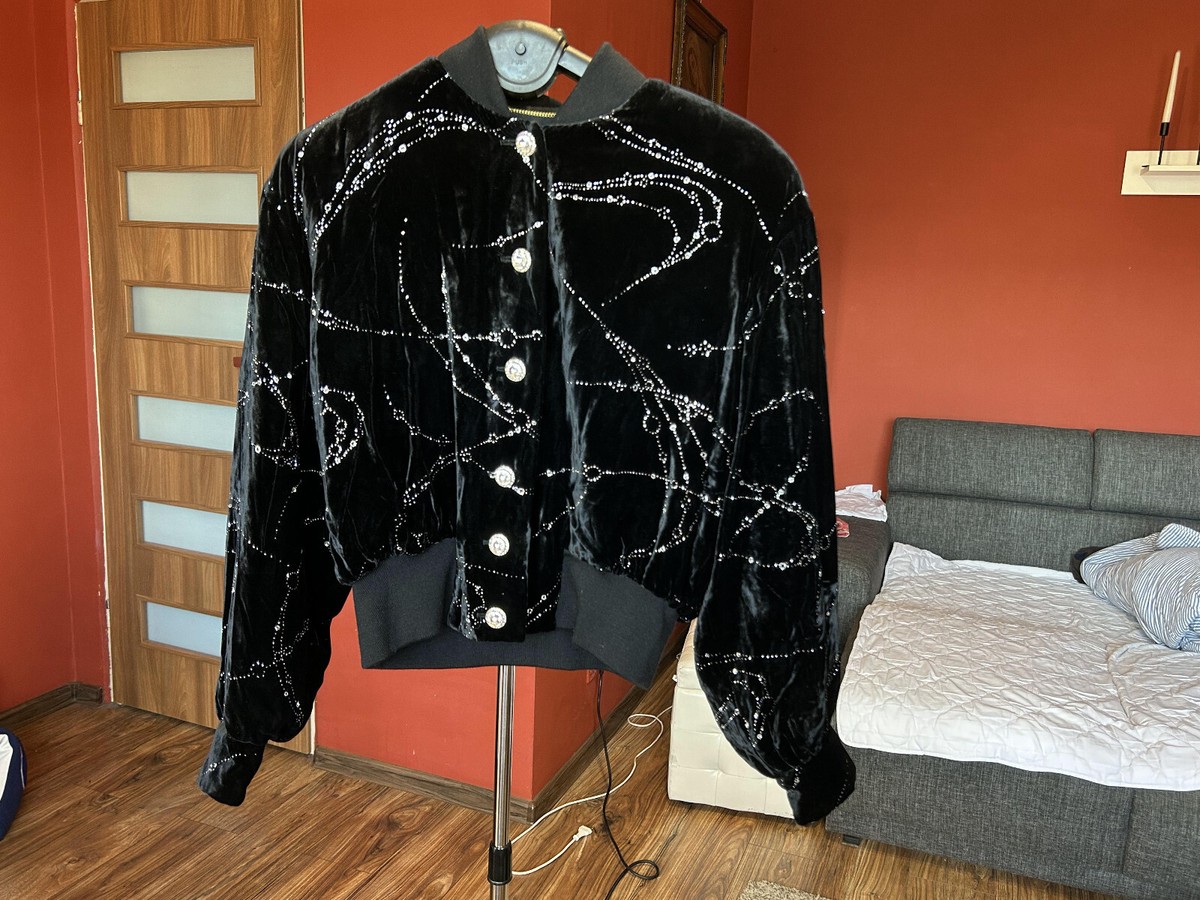 Vintage ESCADA Black Velvet Bomber Women's Shiny Details 40 Vintage ESCADA Black Velvet Bomber Women's Shiny Details 40