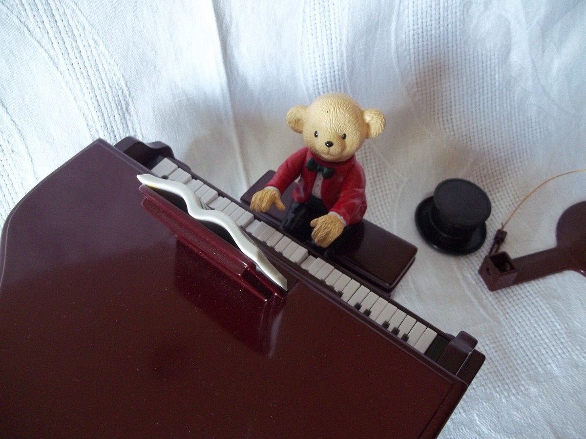 Teddy Takes Requests Mr. Christmas Gold Label Piano Playing Bear