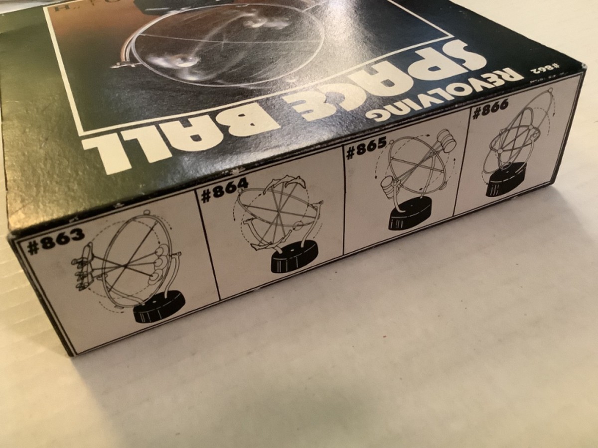 VINTAGE 1970's REVOLVING SPACE BALL #862 New In Original Box