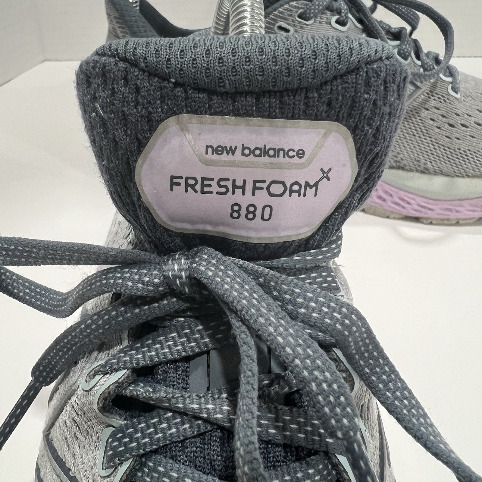 New Balance Womens Size 7 US 880 v11 Running Shoes Sneakers Gray Purple thumbnail 10