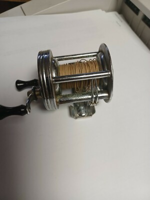 Moulinet De Pêche Vintage Shakespeare – Vrai Bleu – Modèle FE – 1956