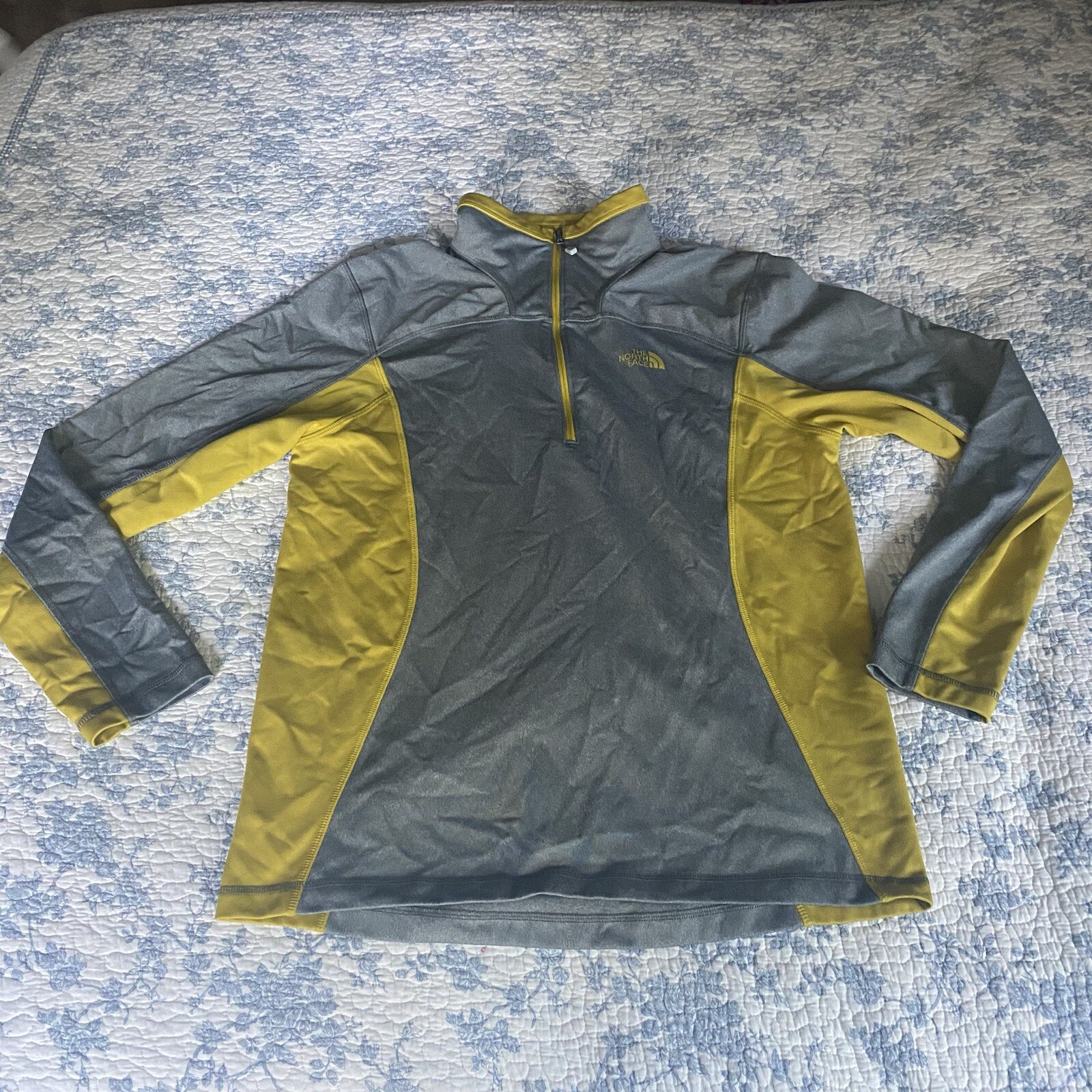The North Face Gray and Yellow 1/2 Zip Pullover Sweatshirt Size Medium