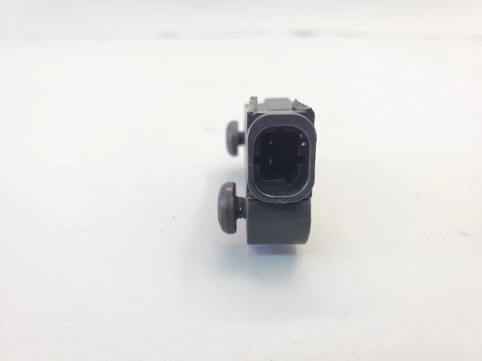 Saturn Sky Pontiac Solstice Front Reinforcement Sensor 06-09 OEM - Image 3 of 4