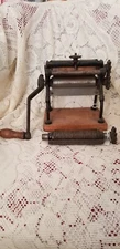 ANTIQUE VITANTONIO MFG CO CAST IRON WOOD PASTA ROLLER MAKER W ONE CUTTER 1906