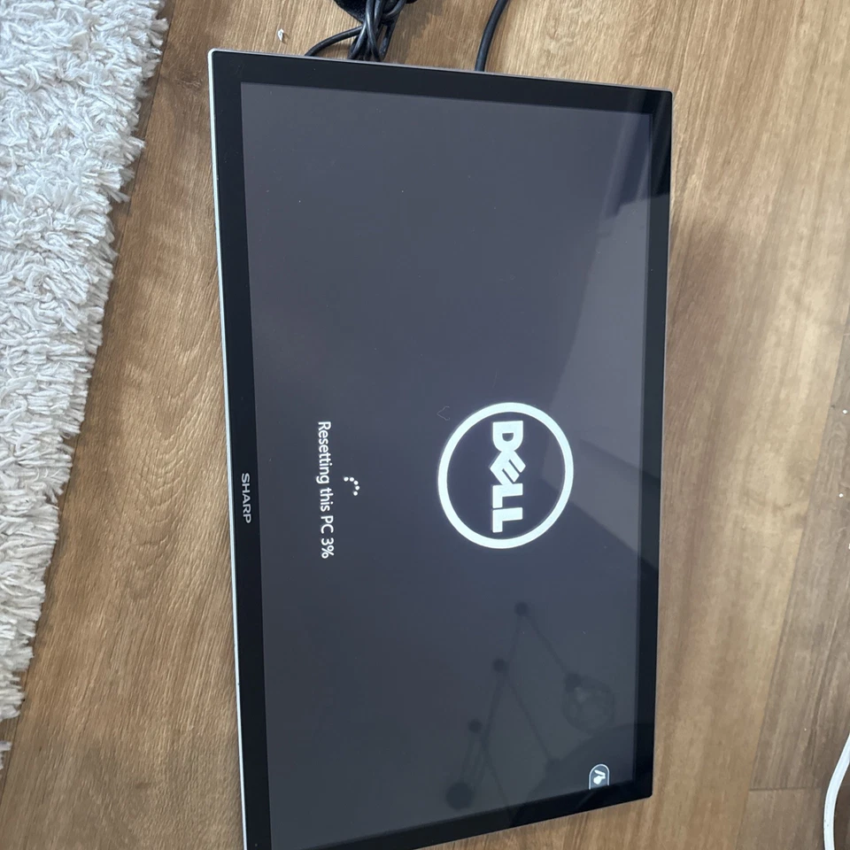 Sharp LL-S201A 20 LCD Monitor Retro Gaming Colour Screen - Image 3 of 4