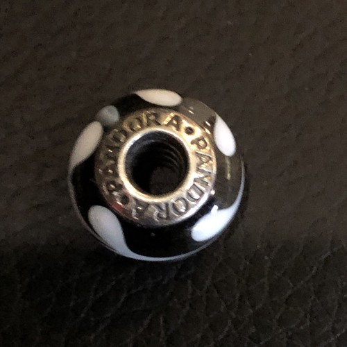Original Pandora Sterlingsilber Schwarz/Weiß Wirbelnder Wirbel Murano Charm #790676 - Bild 2 von 3