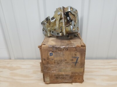 NOS GM 8804715 Lock Assy R.H Tailgate 1971 Chevelle Wagon 1969-72 Olds F85 Wagon