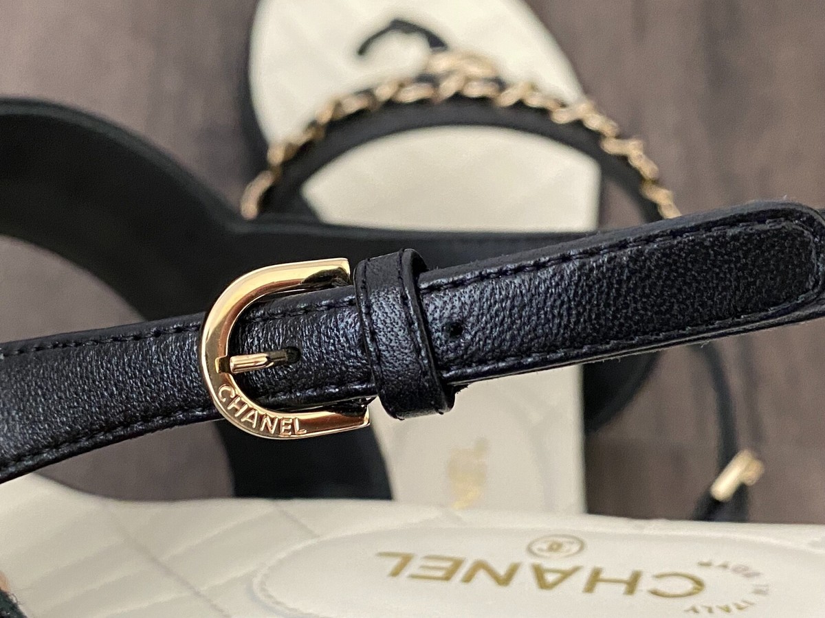 2023 CHANEL CC LOGO BLACK THONG LEATHER FLAT SHOES SANDALS 2023 CHANEL CC LOGO BLACK THONG LEATHER FLAT SHOES SANDALS
