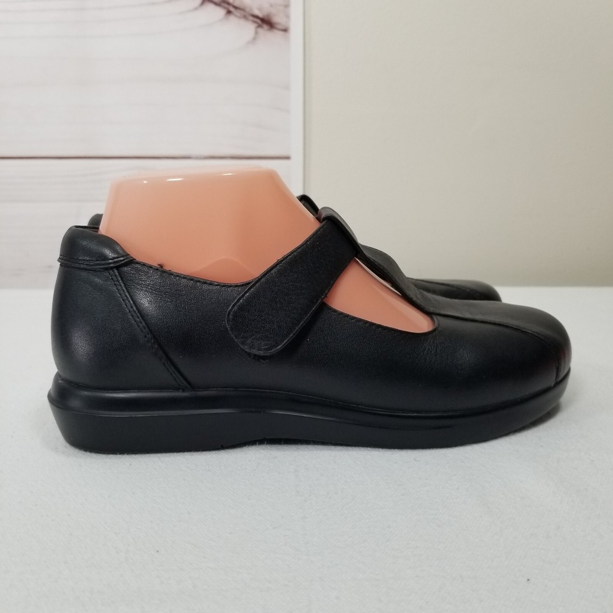 Propet Womens Mary Jane Walker Shoes Size 7MB