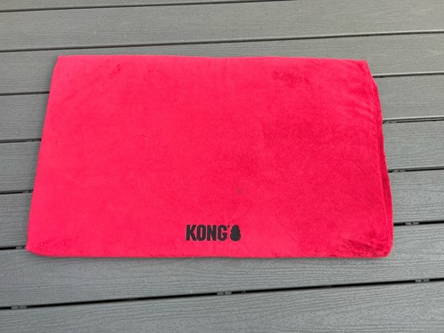 KONG 36" X 22" Crate Pad RED