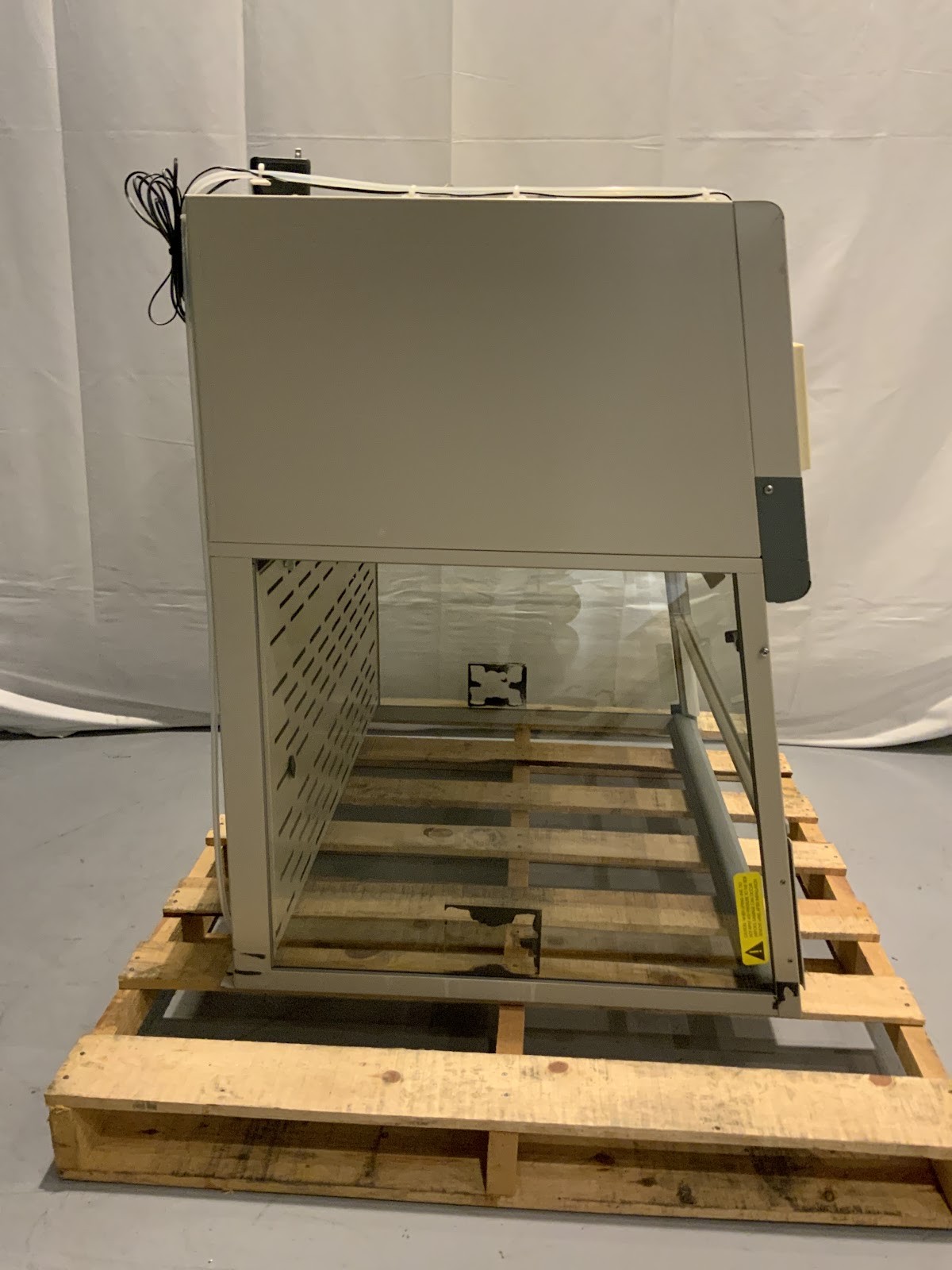 Labconco 3' XPert Filtered Balance System 3950301 With Guardian Airflow Monitor