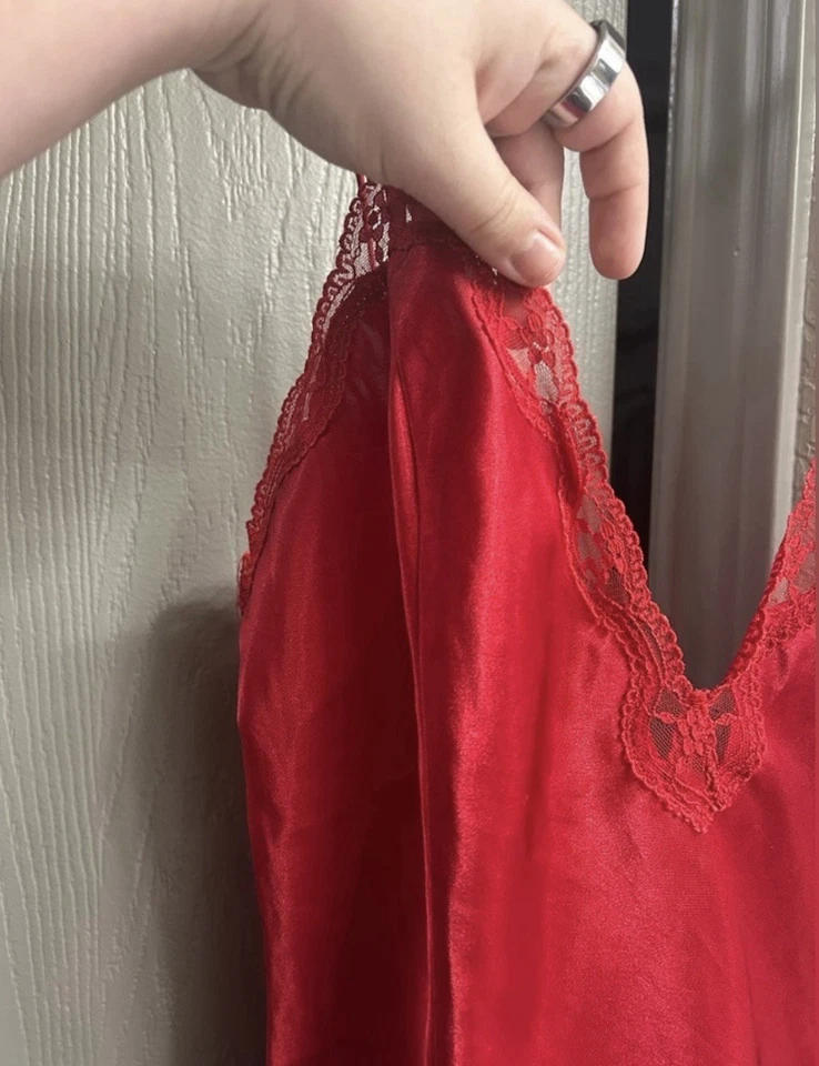 Vestido sin mangas rojo vintage Fredrick’s of Hollywood talla grande Foto 2 de 4