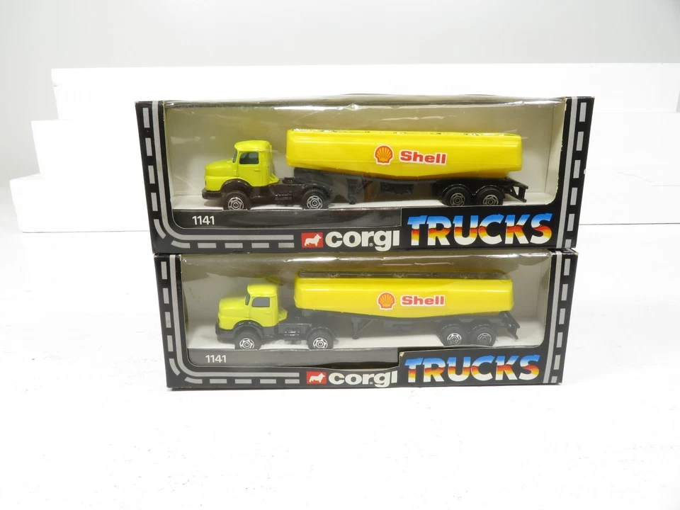 Corgi Trucks 1141 Lot of 2  Shell Tanker Semi Truck LN 10023 - Image 4 of 4