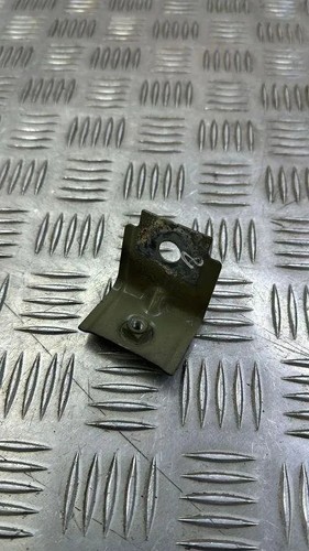 VW PASSAT B7 ALLTRACK 365 Kotflügelhalter vorne rechts 3G0809471 1.40 31831620