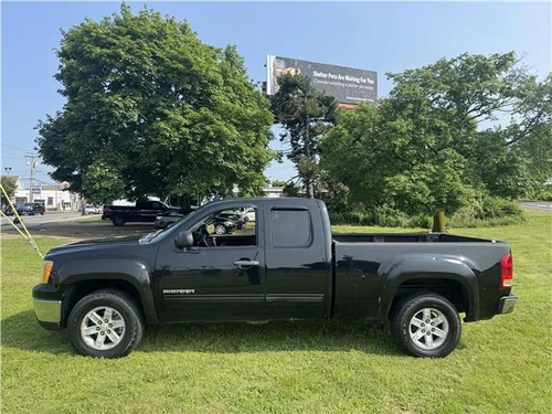2013 Gmc 1500 SLE..
