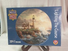 Master Pieces Lighting The Course 500 Piece Jigsaw Puzzle NIB Round Free Ship