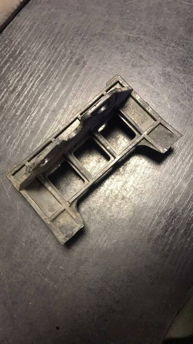 BMW 5 (E39) Stoßstange Halterung hinten links 1970389