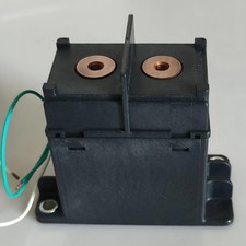 1pz Relè AEV17024 nuovo in scatola *pz