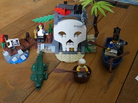 Lego Pirates Treasure Island 70411